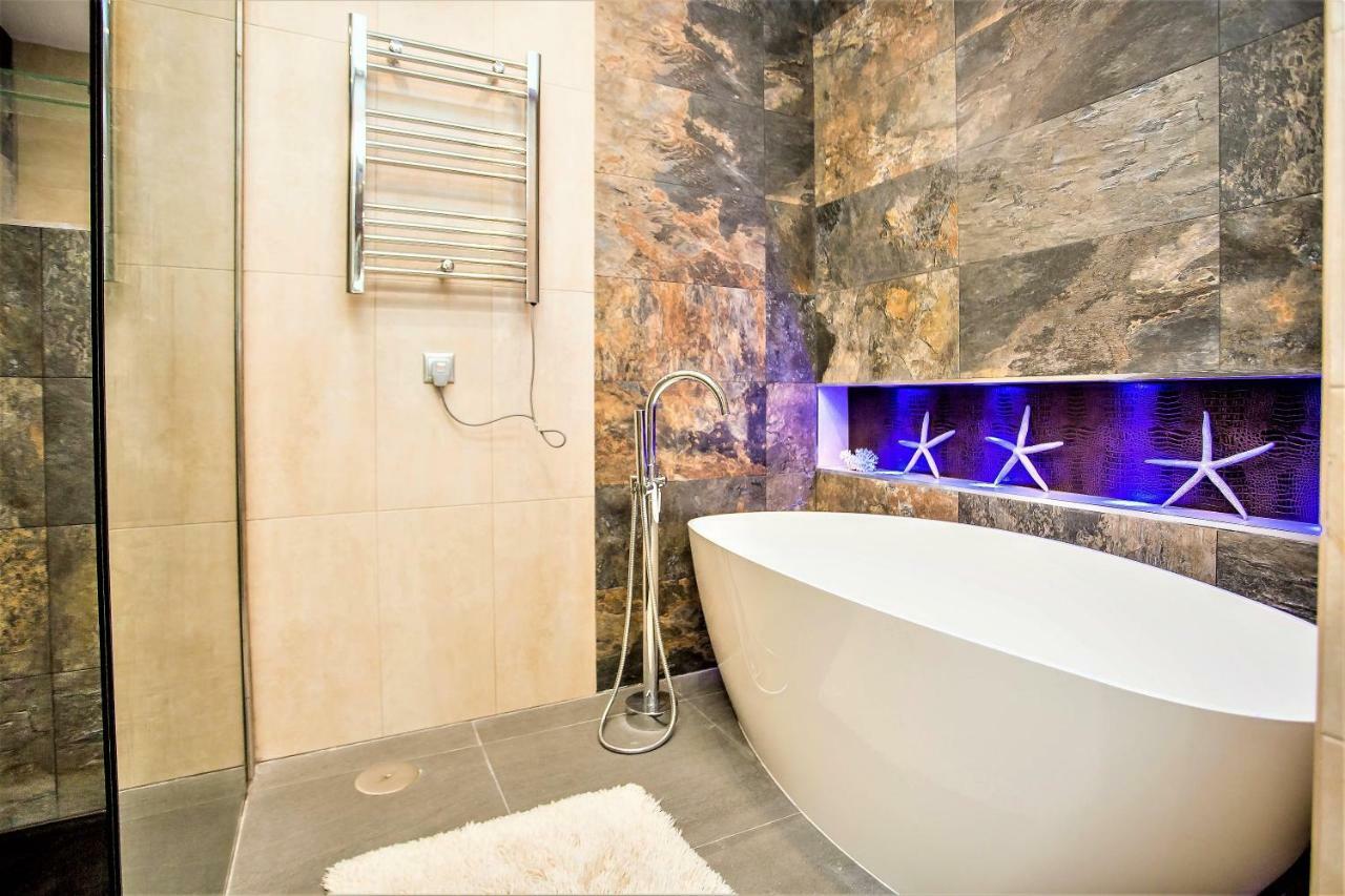 Luxury Villa With Swimming Pool And Jacuzzi Μαρμπέλλα Εξωτερικό φωτογραφία