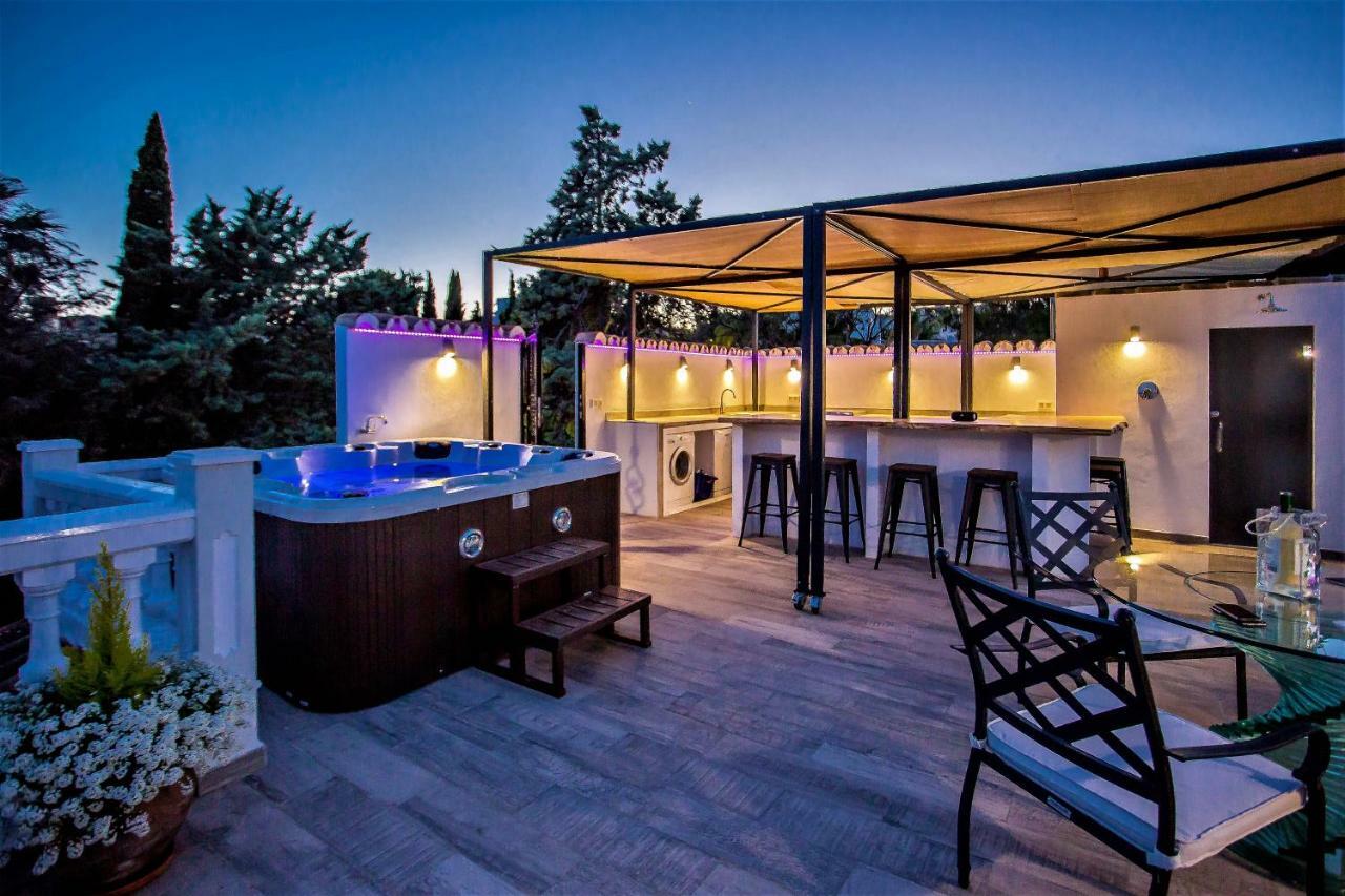 Luxury Villa With Swimming Pool And Jacuzzi Μαρμπέλλα Εξωτερικό φωτογραφία
