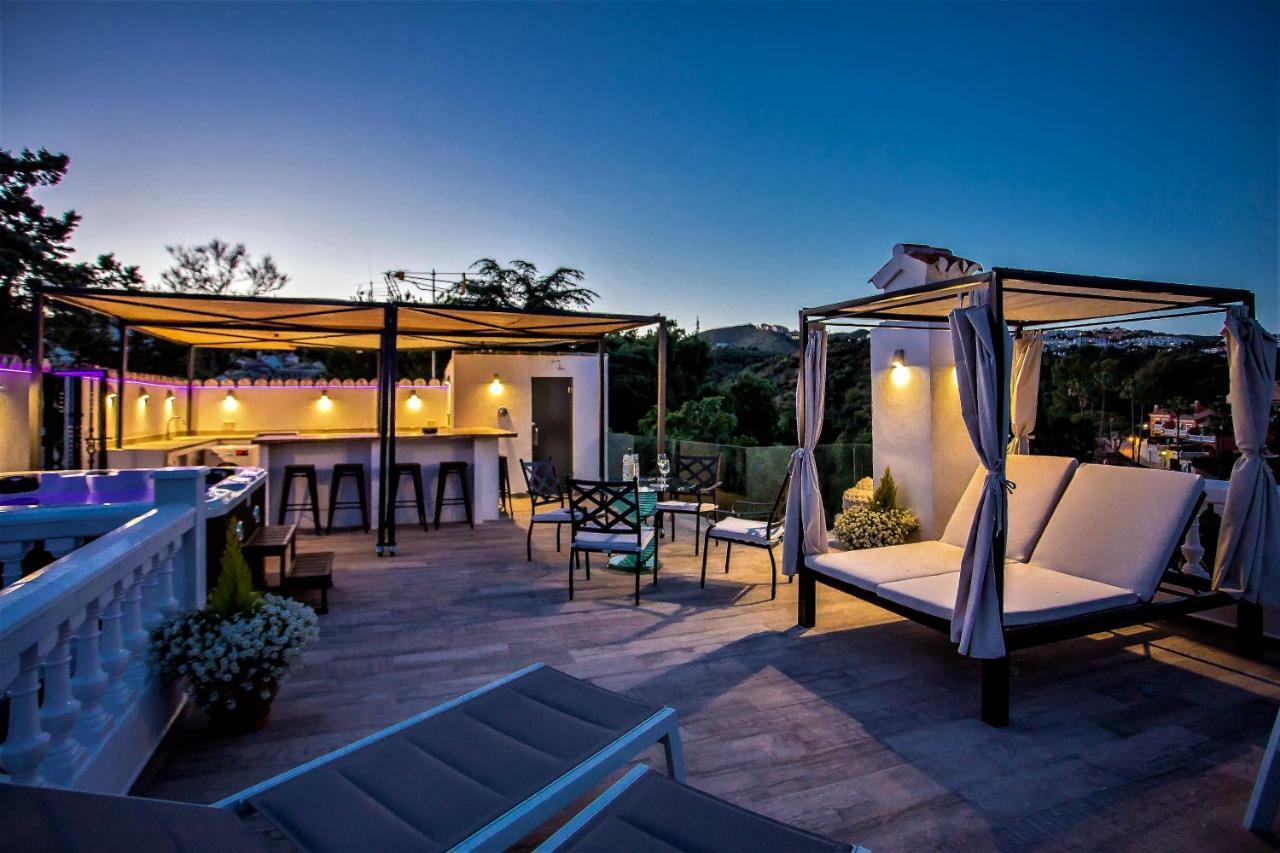 Luxury Villa With Swimming Pool And Jacuzzi Μαρμπέλλα Εξωτερικό φωτογραφία